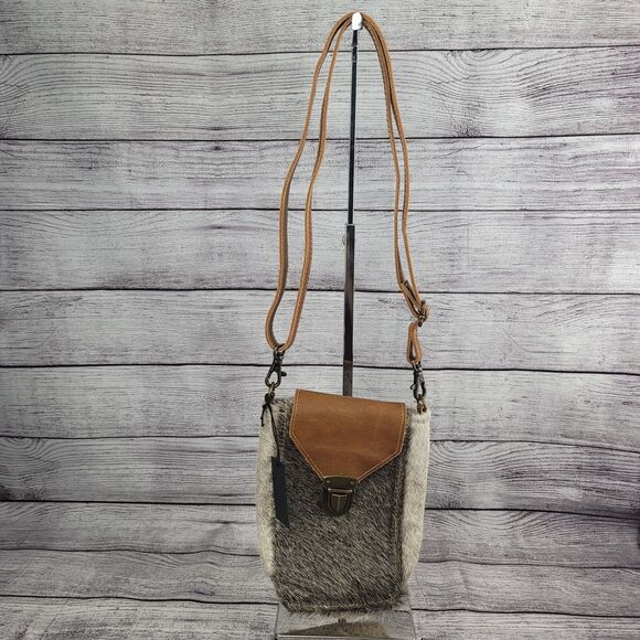NWT CROSSTREE LANE Fur Leather Convertible Crossbody Bag Purse Phone - Picture 1 of 9